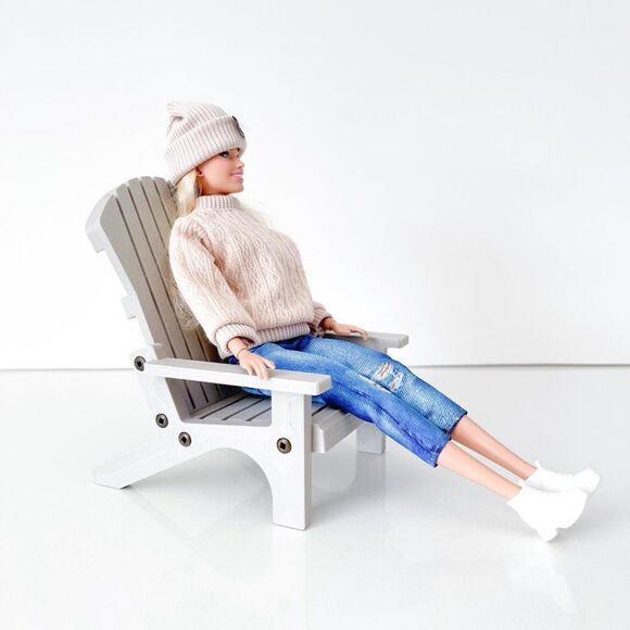 4 Beige Miniature Adirondack Chairs & Round Firepit W/Flickering Logs 1:6 Scale - Picture 3 of 7